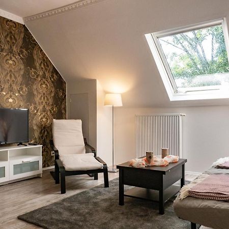 Appartment Rheinaue ドゥイスブルグ エクステリア 写真
