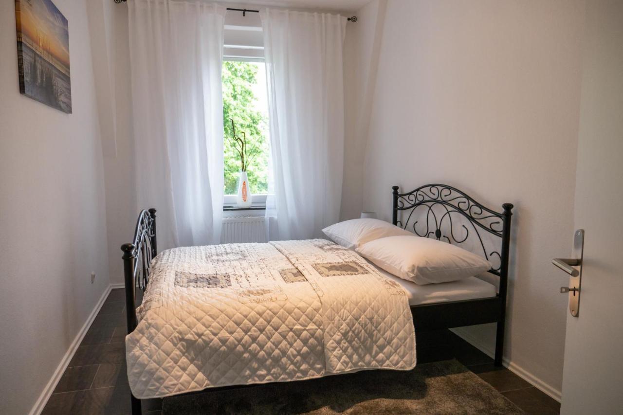 Appartment Rheinaue ドゥイスブルグ エクステリア 写真