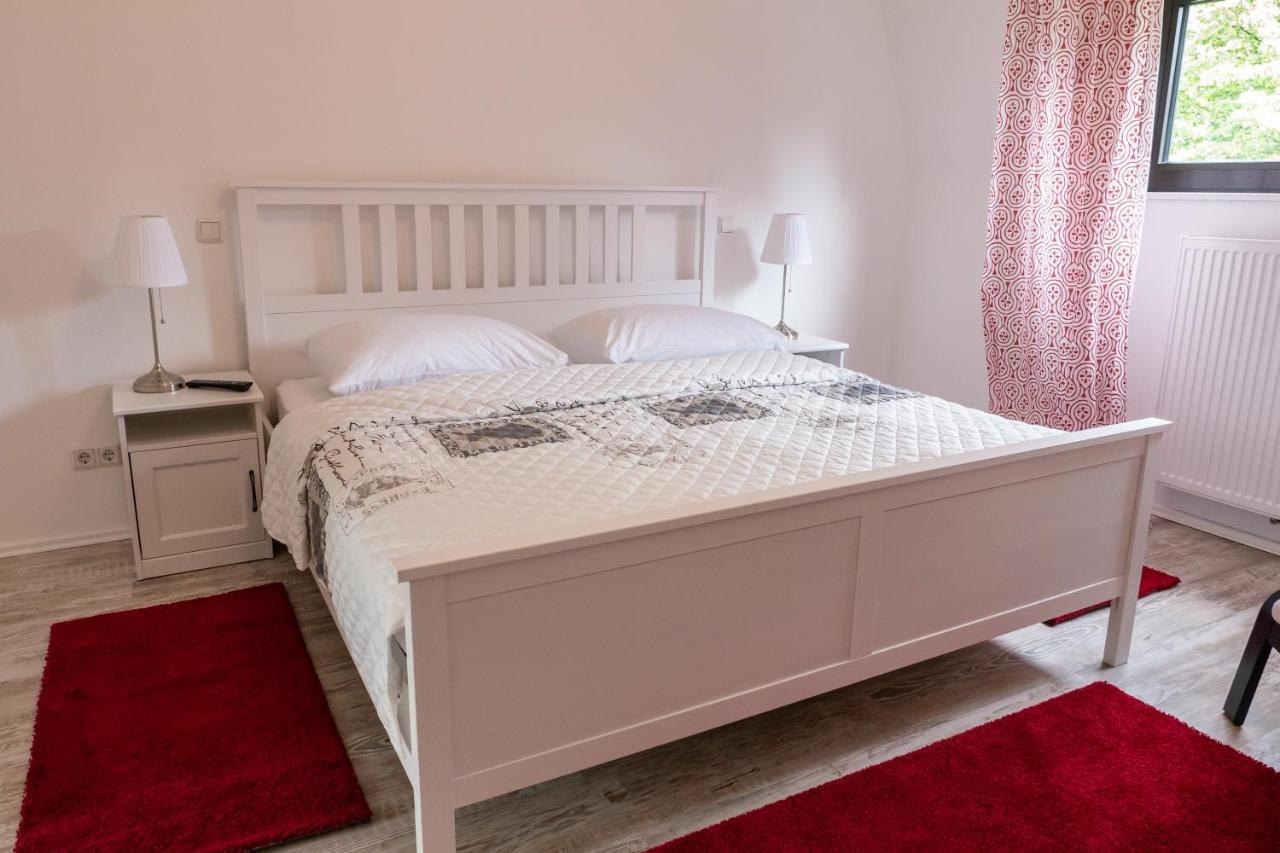 Appartment Rheinaue ドゥイスブルグ エクステリア 写真